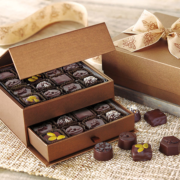 Gather_TwoTier_Box_grande.jpg?